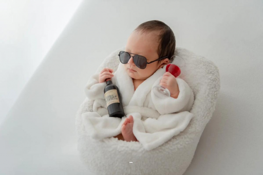 梅州宝宝睡觉翻滚